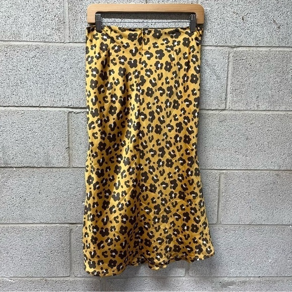 4Sienna Gold Leopard Skirt Set - Picture 5 of 11